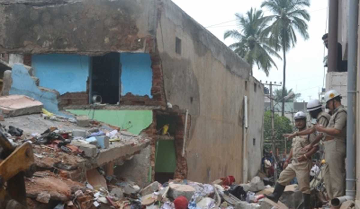 लखनऊ में गैस सिलेंडर फटने से 1 की मौत, 5 घायल